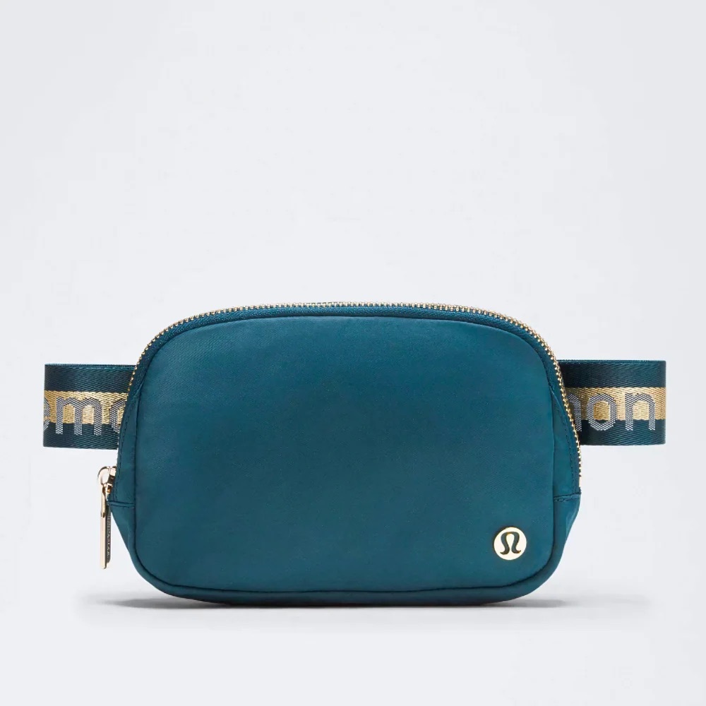 Lululemon Everywhere Belt Bag Warp Teal